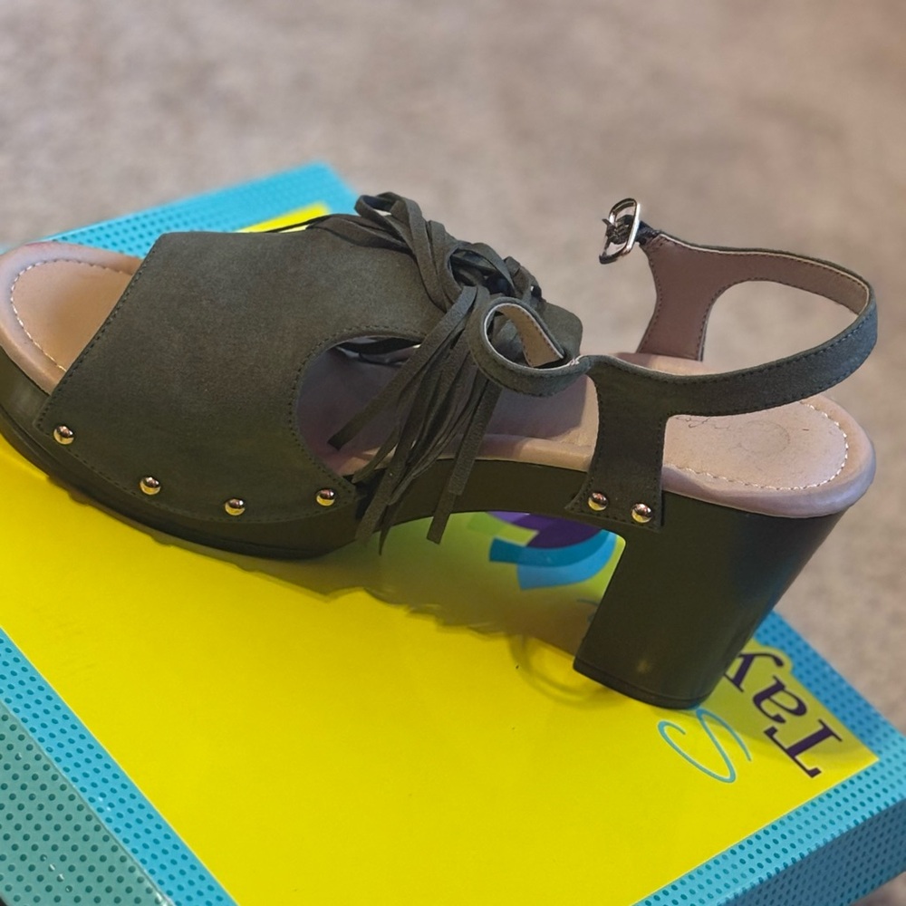 Stylish Olive Green Heeled Sandals